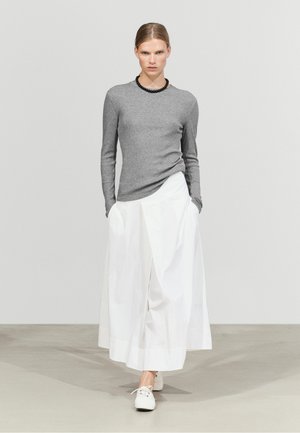 Massimo Dutti, MIDI SKIRT WITH YOKE AND PLEATED DETAIL - Maxirok - white