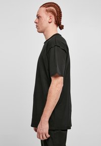 Urban Classics Tricou basic - black