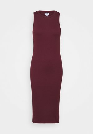 Sukienka etui