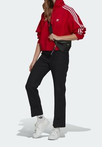 adidas Originals Luvtröja - red