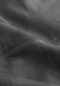 Unselected, new black white