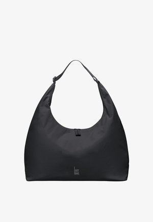 Czarna miękka torba typu hobo z krótkim pojedynczym paskiem i zapięciem na suwak, z małym logo "GOT BAG" umieszczonym blisko dolnego środka.