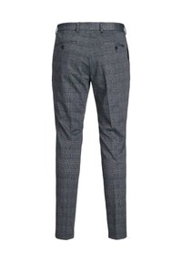 Pantalons à carreaux gris coupe slim, avec un devant plat, deux poches arrière avec boutons, et une texture lisse.