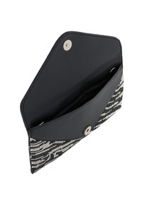 Sort clutch taske med et vævet sort og hvidt geometrisk mønster, der har en snaplukning og en glat indvendig foring.