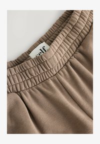 Selected, mink brown