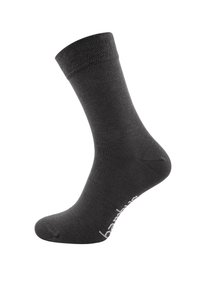 Calzini grigi in bamboo con polsino a coste, superficie liscia e branding bianco sul lato. Design alla caviglia per comfort e traspirabilità.