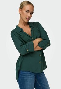 ONLY ONLYASMIN SHIRT - Button-down blouse - green gables