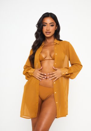 COVERUP AMOUR - Ranta-asusteet - caramel