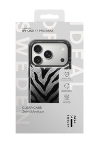 Genomskinligt skal till iPhone 17 Pro Max med ett svart zebrarandigt mönster och metalliska silverdetaljer, med en transparent skyddande design.