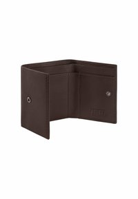 Brązowy skórzany portfel z teksturowanym wykończeniem, posiadający wiele kieszeni na karty, kieszeń na monety z zapięciem na zatrzask oraz subtelne logo.