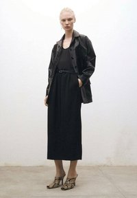 Mango Blouse - black