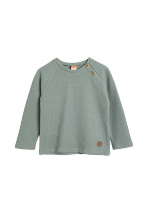 - Sweter