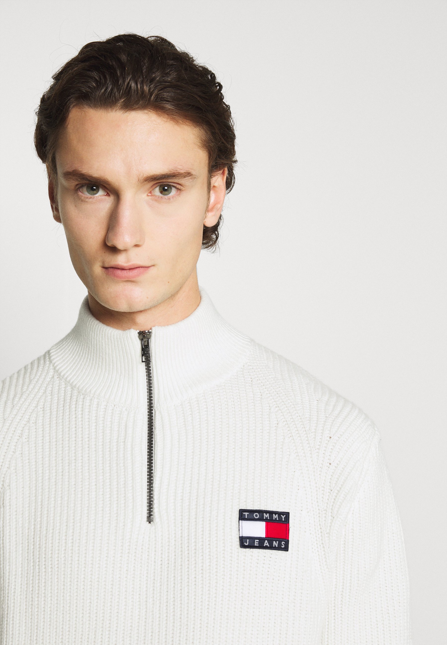 tommy jeans white jumper