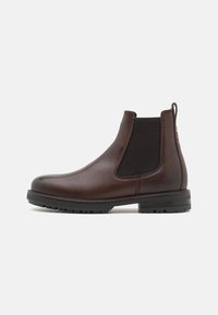 Unselected, dark brown