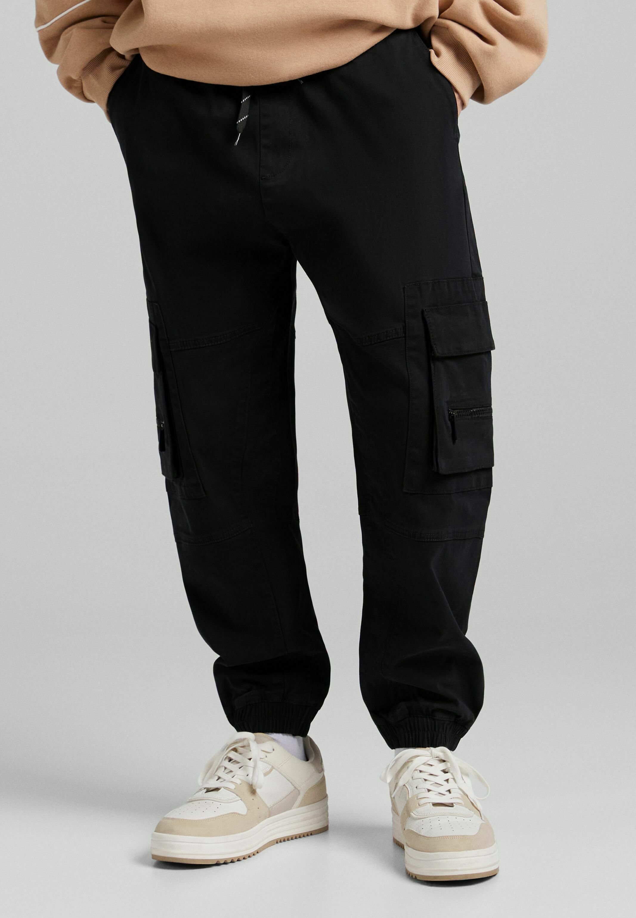 Bershka JOGGER - Cargo trousers - black - Zalando.de