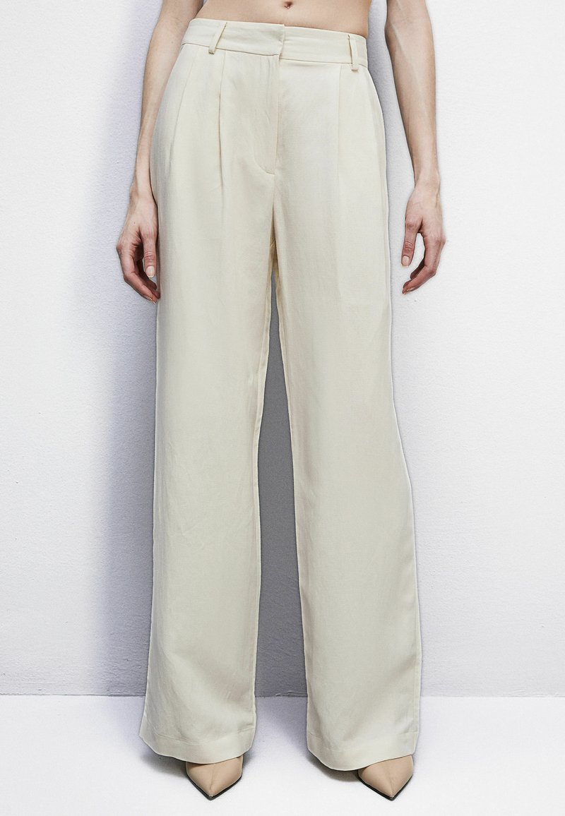 Patrizia Pepe - Pantalones - raw white, Ampliar