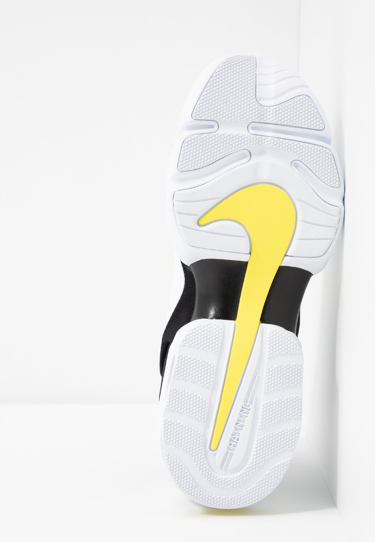 nike alpha max force