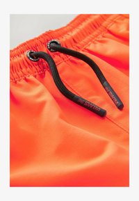 Sélectionné, orange