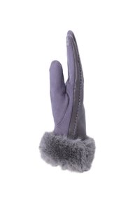 Guanto invernale viola con dettagli in pelle e polsino di pelliccia grigia spessa, posizionato in verticale con le dita unite su uno sfondo bianco.