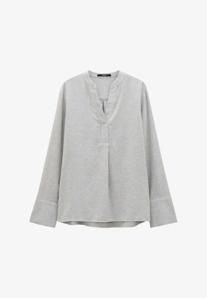 Lichtgrijze lange mouwen shirt met een V-hals, tab voor en een relaxte pasvorm. Gemaakt van een gestructureerde stof met een subtiel patroon.