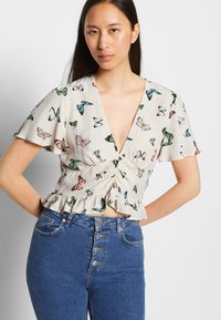 NA-KD FRONT ROUCHING FRILL - T-shirt estampada - multi-coloured
