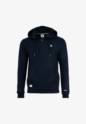 Marineblauwe hoodie met ritssluiting, voorzakken, een capuchon met trekkoord, een klein wit logo op de borst en een klein vlaggenpatch op de linkermouwmanchet.