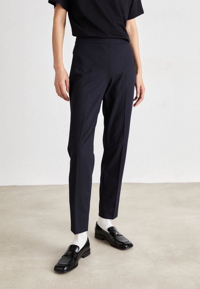 BOSS - TILUNA - Pantalon classique - dark blue, Agrandir