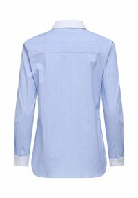  Lichtblauwe overhemd met lange mouwen en witte strepen, voorzien van een contrasterende witte kraag en dichtgeknoopte manchetten. Glad stoftextuur.