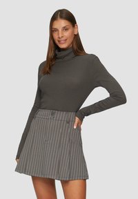 QS MIT ROLLKRAGEN - Longsleeve - anthrazit