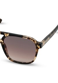 Schildpatt-förmige quadratische Sonnenbrille mit braunen Verlaufsgläsern und "Kapten & Son"-Logo am Bügel.