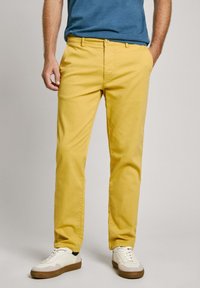 Pepe Jeans SLIM - Hlače chino - ochre yellow