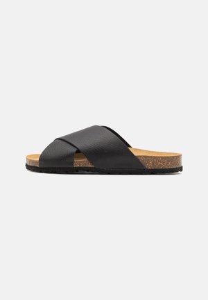 LEATHER - Sandalias planas - black