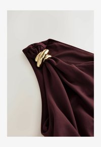 Non sélectionné, burgundy red