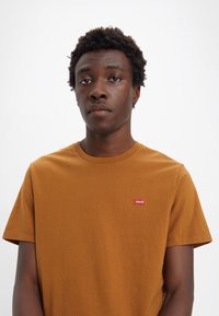 Levi's® ORIGINAL HOUSEMARK TEE - Tricou basic - dark ginger