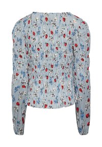Chemise boutonnée arborant un motif à rayures bleues et blanches avec une impression florale rouge et bleue. Manches longues avec des fronces aux épaules.