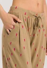 Hanro SLEEP LOUNGE - Pyjamahousut/-shortsit - vibrant fireflies