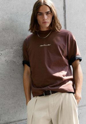 Pepe Jeans, CLEMENT TEE - T-shirt con stampa - dark mud brown
