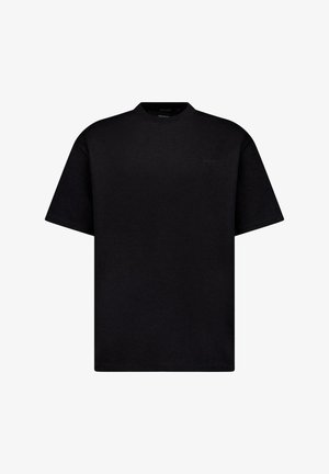 Zwart T-shirt met korte mouwen en ronde hals, gemaakt van zacht katoen. Heeft een subtiel logo in een donkere tint aan de voorkant. Klassieke ontspannen pasvorm.