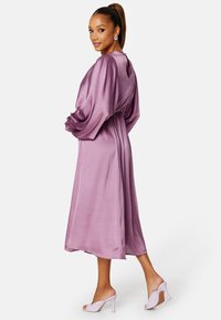 Bubbleroom SATIN MIDI DRESS - Sukienka koktajlowa