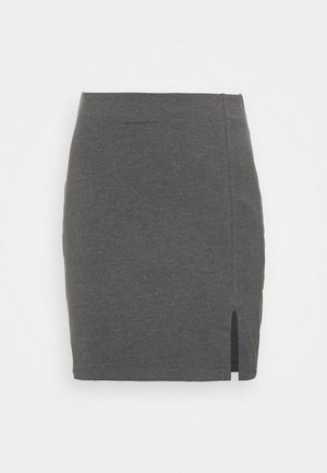 Gonna grigia aderente realizzata in un tessuto morbido, con uno spacco laterale e un design pulito e minimalista con una trama liscia.