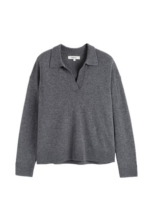 Grijze pullovertrui met een kraag, voorzien van een v-hals en geribde manchetten en zoom, gemaakt van een zacht breimateriaal.
