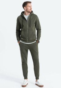 Ombre SET Z63 - Trainingspak - olive green