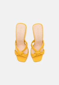 SHEKUDO SIMONE ROPE MULE - Sabots - yellow