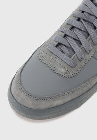 Thumbnail Image 6