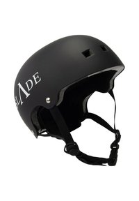 Sort hjelm med glat, mat finish, med ventilationsåbninger, justerbar hagestraps og hvidt logodetalje. Indvendig polstring synlig.