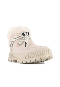 Bottines beiges avec un col en fausse fourrure, dotées d'une semelle en caoutchouc texturée et de lacets noirs et blancs à motifs.