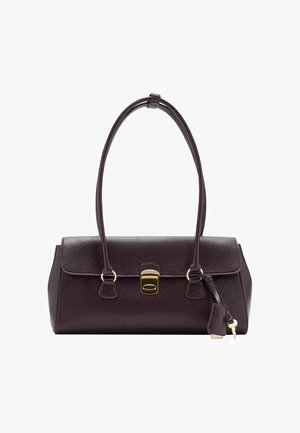 Sac à main en cuir marron foncé avec deux anses, fermoir doré et détail de serrure à clé attaché sur fond blanc.