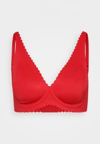 Unselected, rouge cheri