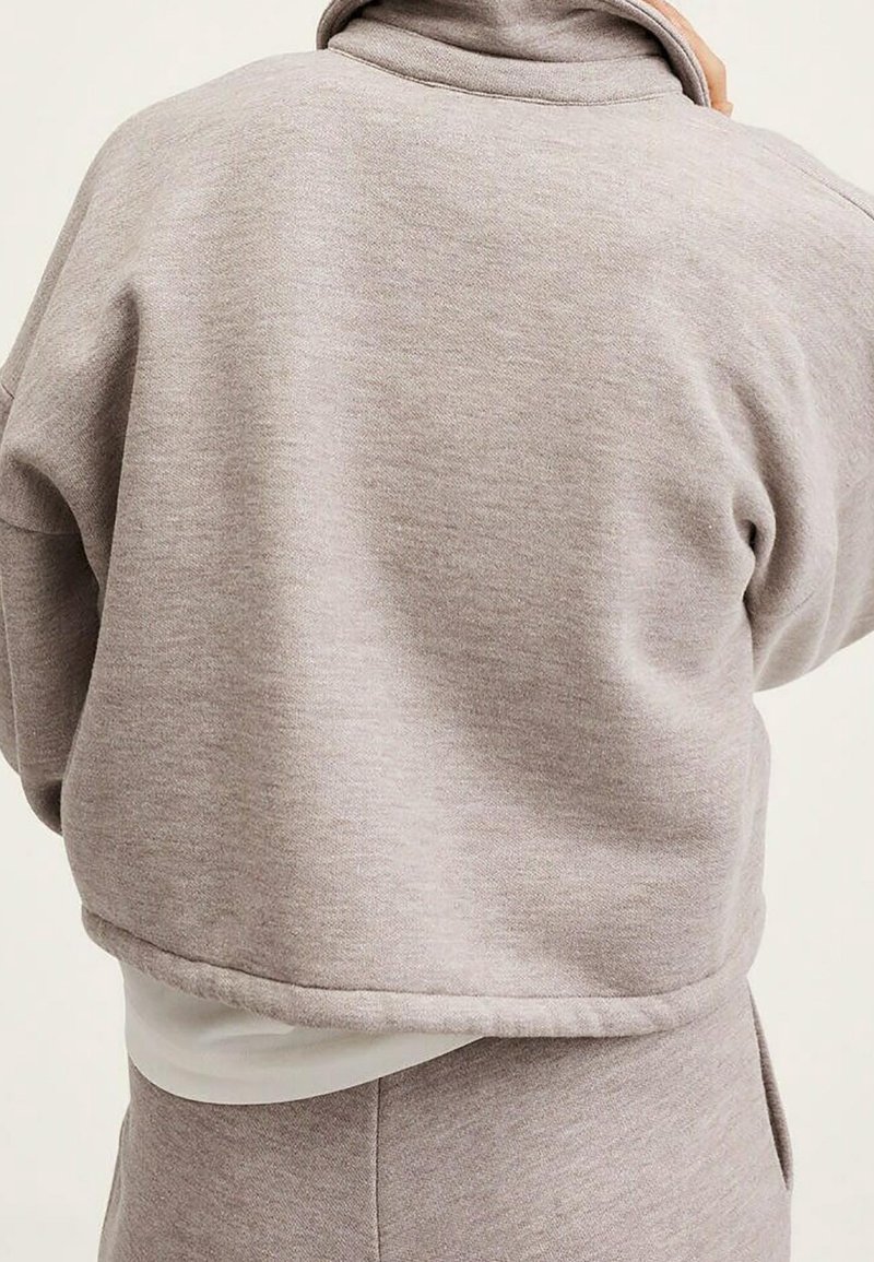 Mango Sweater - light brown