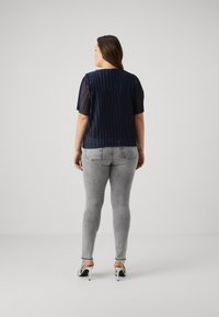 Vero Moda Curve VMCMALONE 2/4 BELL SLEEVE - Palaidinė - navy